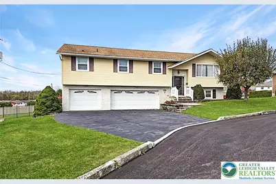 3339 Barklay Circle, Whitehall Township, PA 18052 - Photo 1