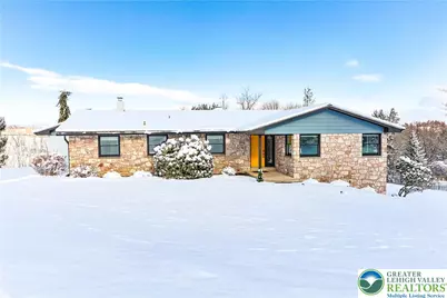 3429 Mountainview Circle, Bethlehem City, PA 18017 - Photo 1