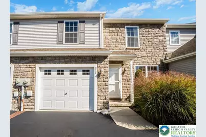 977 South Fork Drive, Forks Twp, PA 18040 - Photo 1