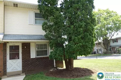 2754 Suzanne Way, Hanover Twp, PA 18109 - Photo 1