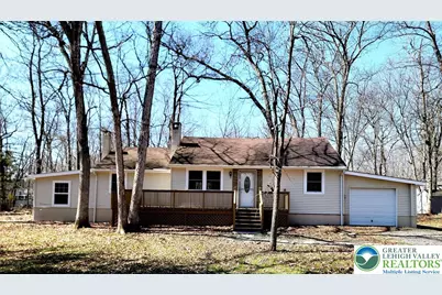 867 Underwood Road W, Middle Smithfield, PA 18302 - Photo 1