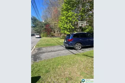 303 W Plainfield Avenue, Pen Argyl Boro, PA 18072 - Photo 3
