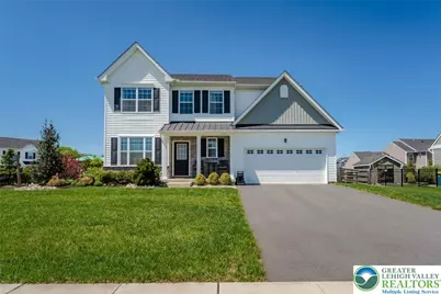 1034 Lisa Lane, Palmer Twp, PA 18045 - Photo 1