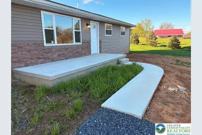 3957 Mountain Road, Washington Township, PA 18080 - Photo 1