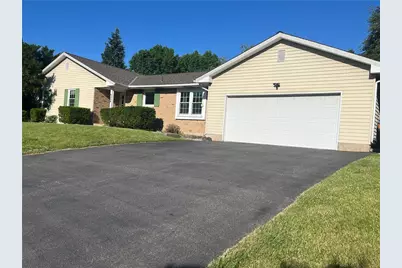 578 Graystone Drive, Lehigh Township, PA 18035 - Photo 1