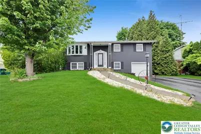 2727 Queen Street, Palmer Twp, PA 18045 - Photo 1