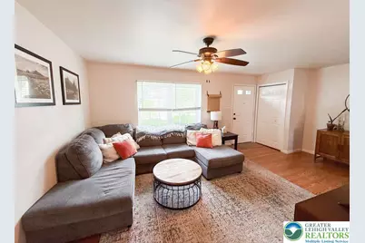 4161 Newport Drive, Emmaus Boro, PA 18049 - Photo 7