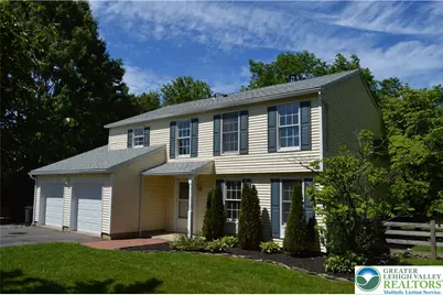 100 Rose Court, Glendon Boro, PA 18042 - Photo 1