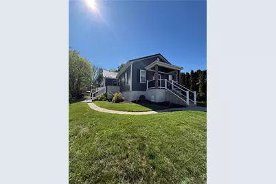 520 Liberty Avenue, Roseto Boro, PA 18013 - Photo 1