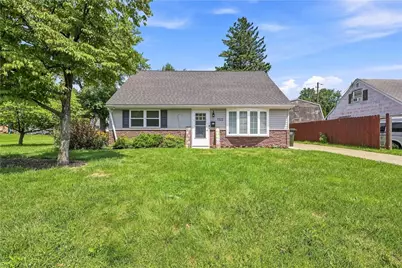 1322 W Rosemont Drive, Bethlehem City, PA 18018 - Photo 1