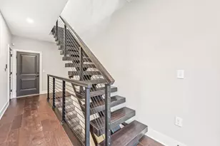 290 Dickenson St, Columbus, OH 43215 - Photo 15