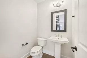 292 Dickenson St, Columbus, OH 43215 - Photo 11