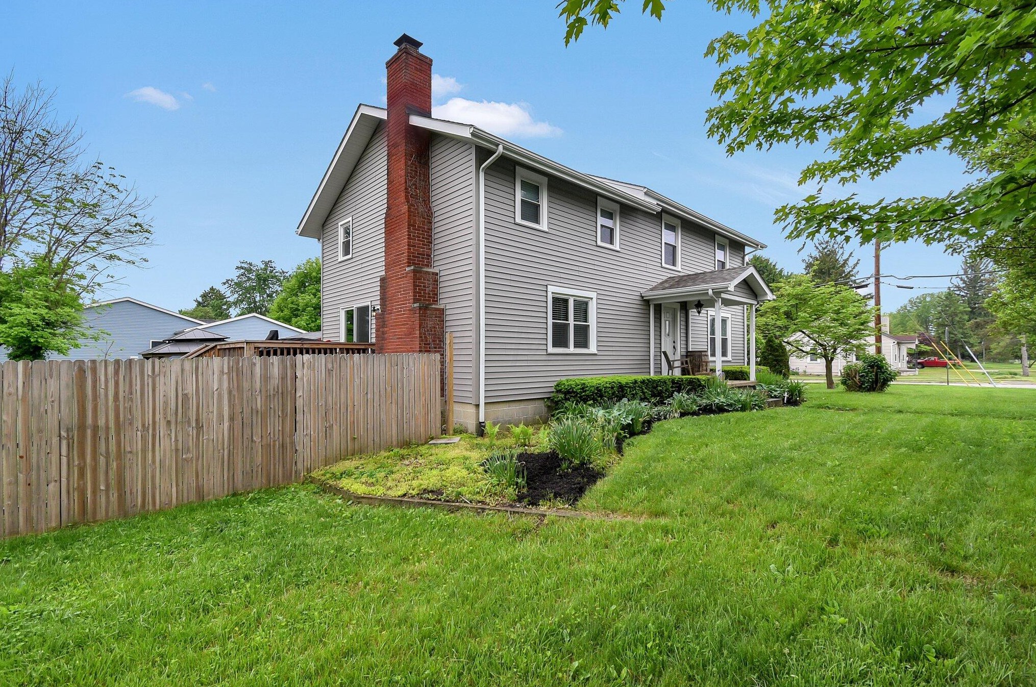 2476 Fair Ave, Lancaster OH 43130-9071 exterior