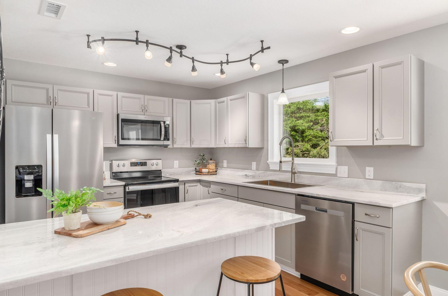 7195 Lancaster Rd, Hebron OH 43025-9777 exterior