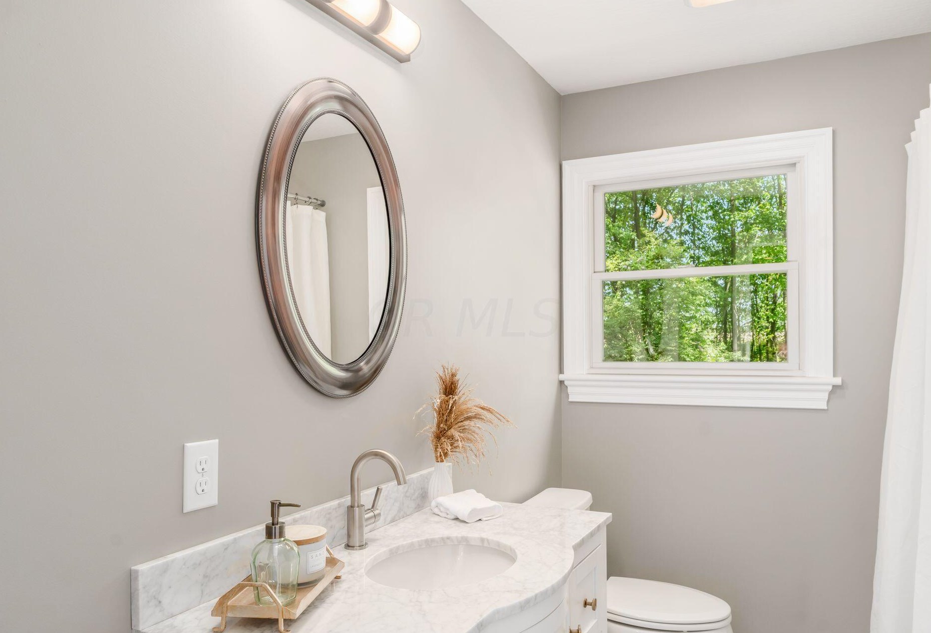 7195 Lancaster Rd, Hebron OH 43025-9777 exterior