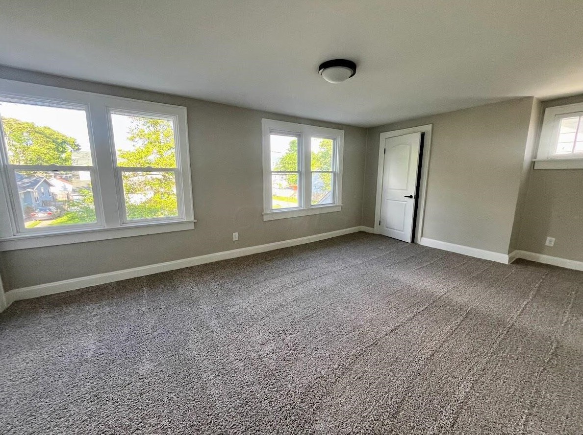 587 Eureka Ave, Columbus OH 43204-2911 exterior