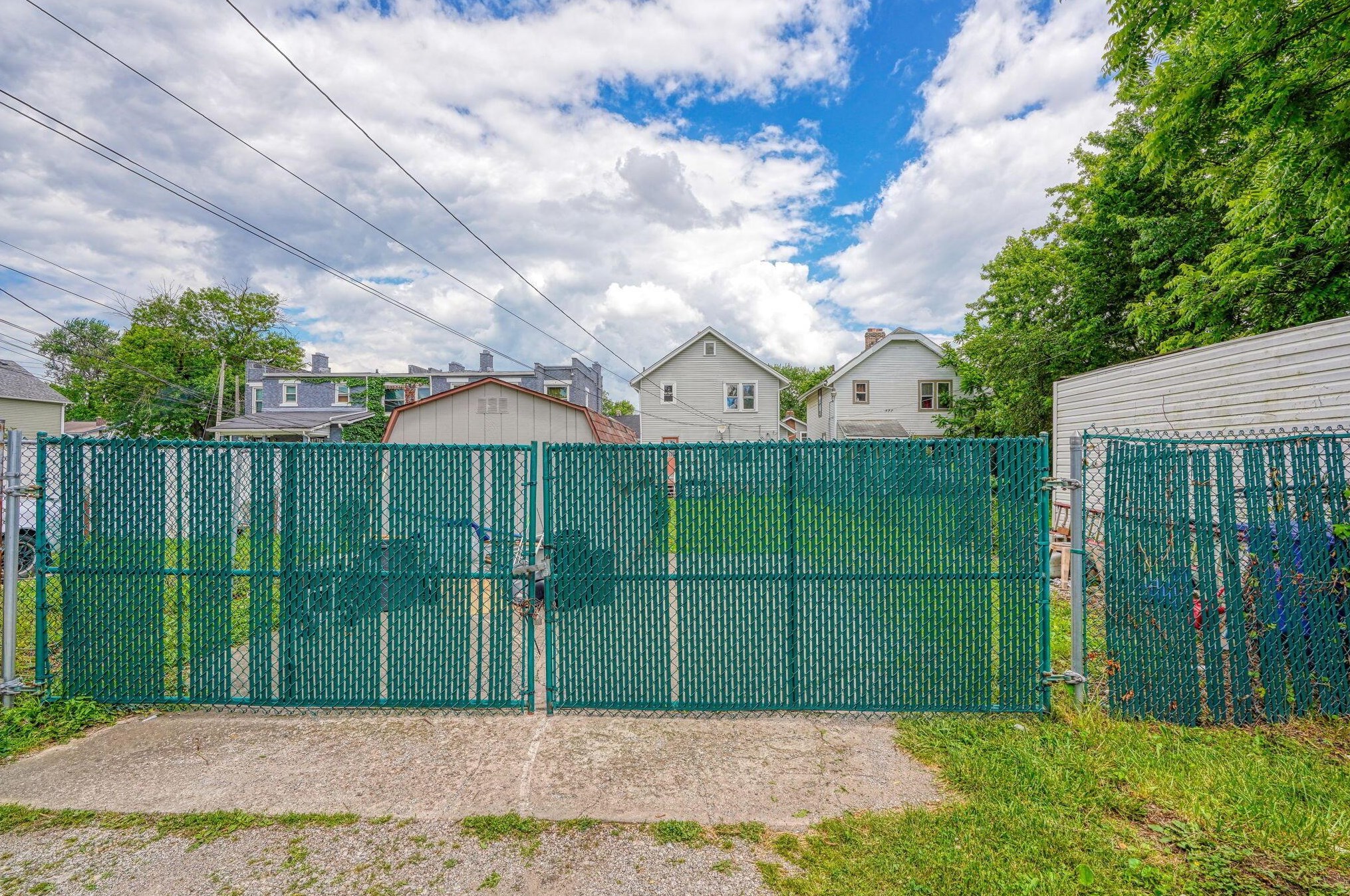 1155 Champion Ave, Columbus OH  43206-3025 exterior