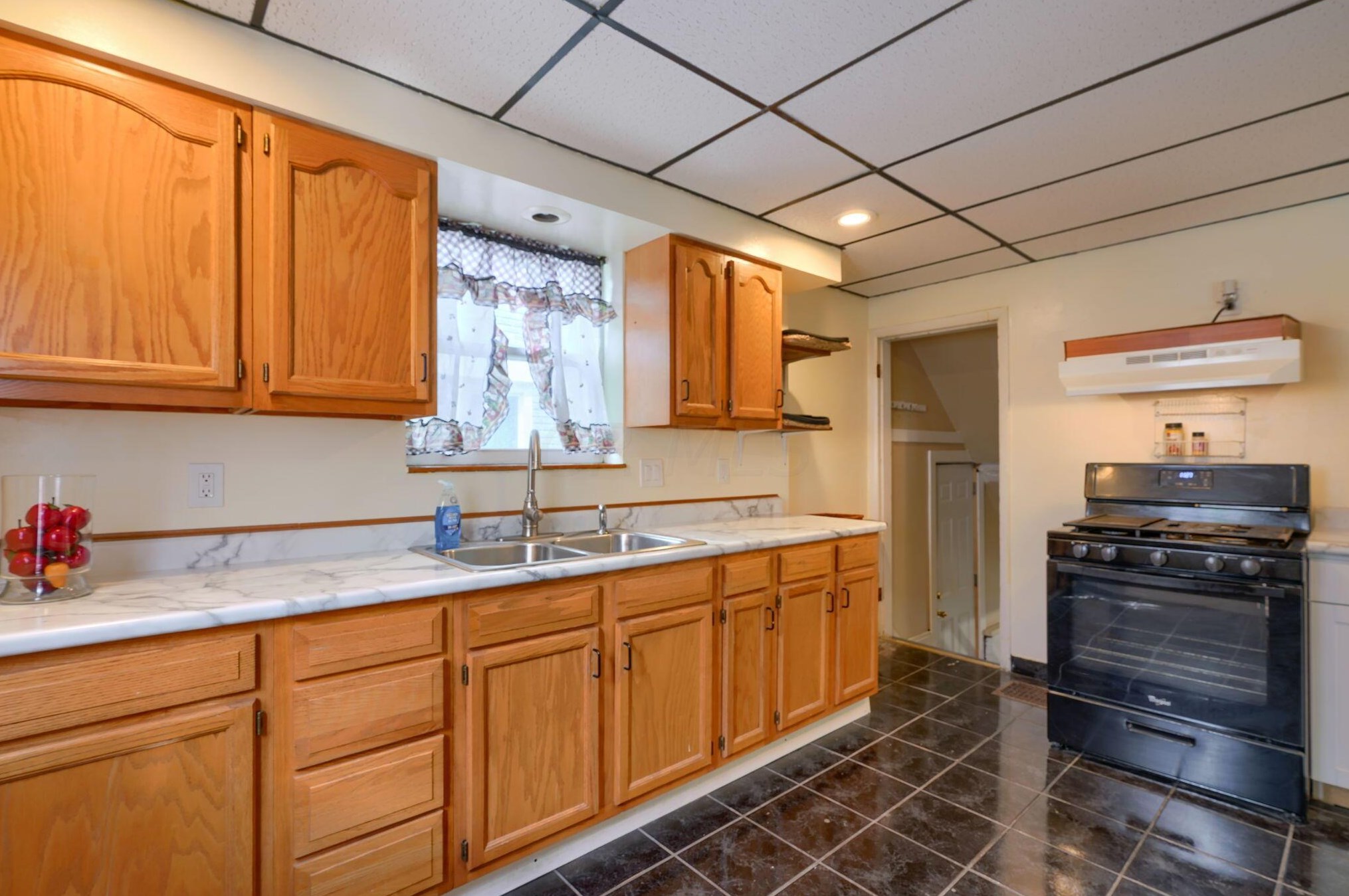 1155 Champion Ave, Columbus OH  43206-3025 exterior