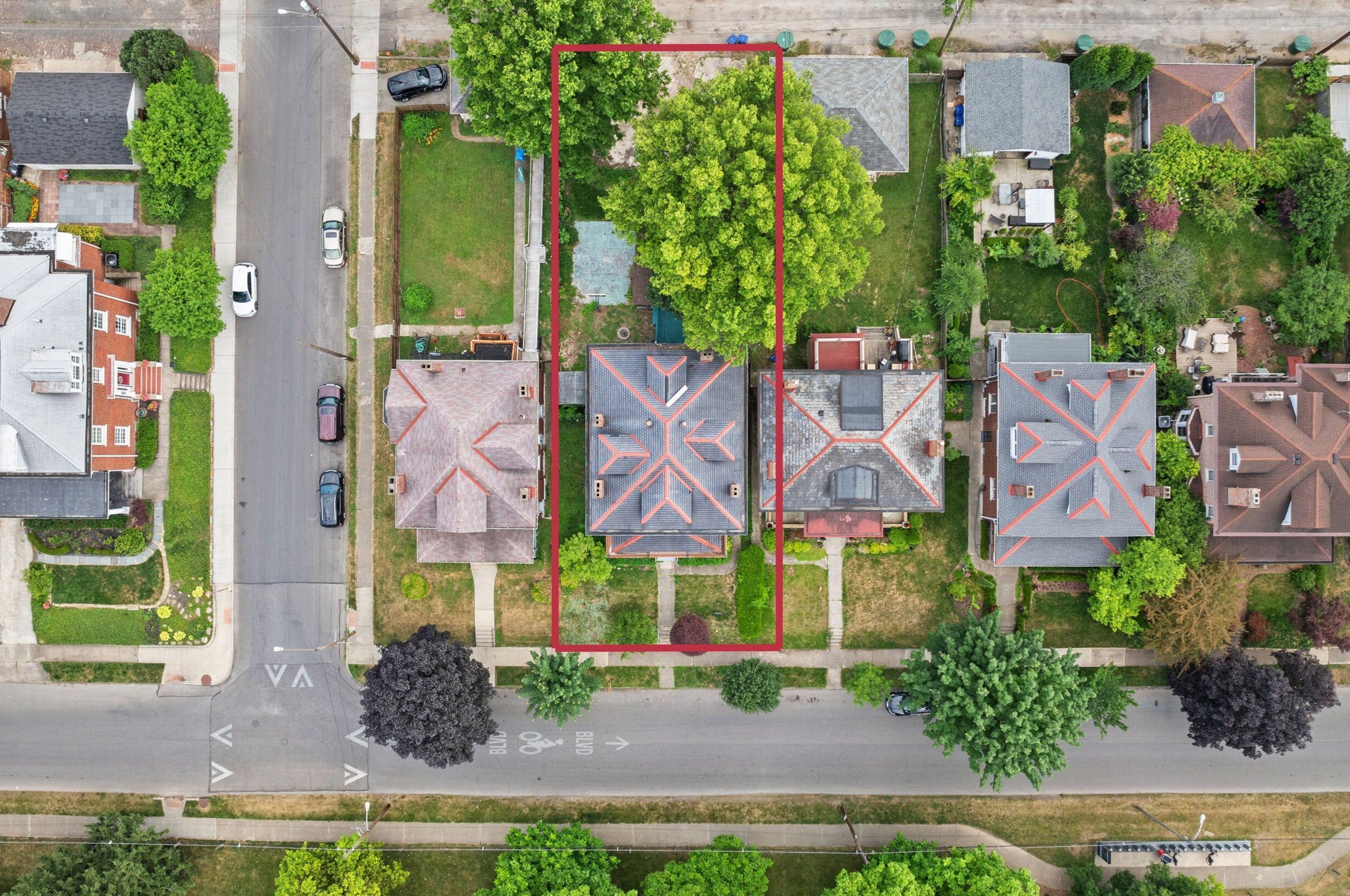 1775 Franklin Park, Columbus OH  43205-2217 exterior