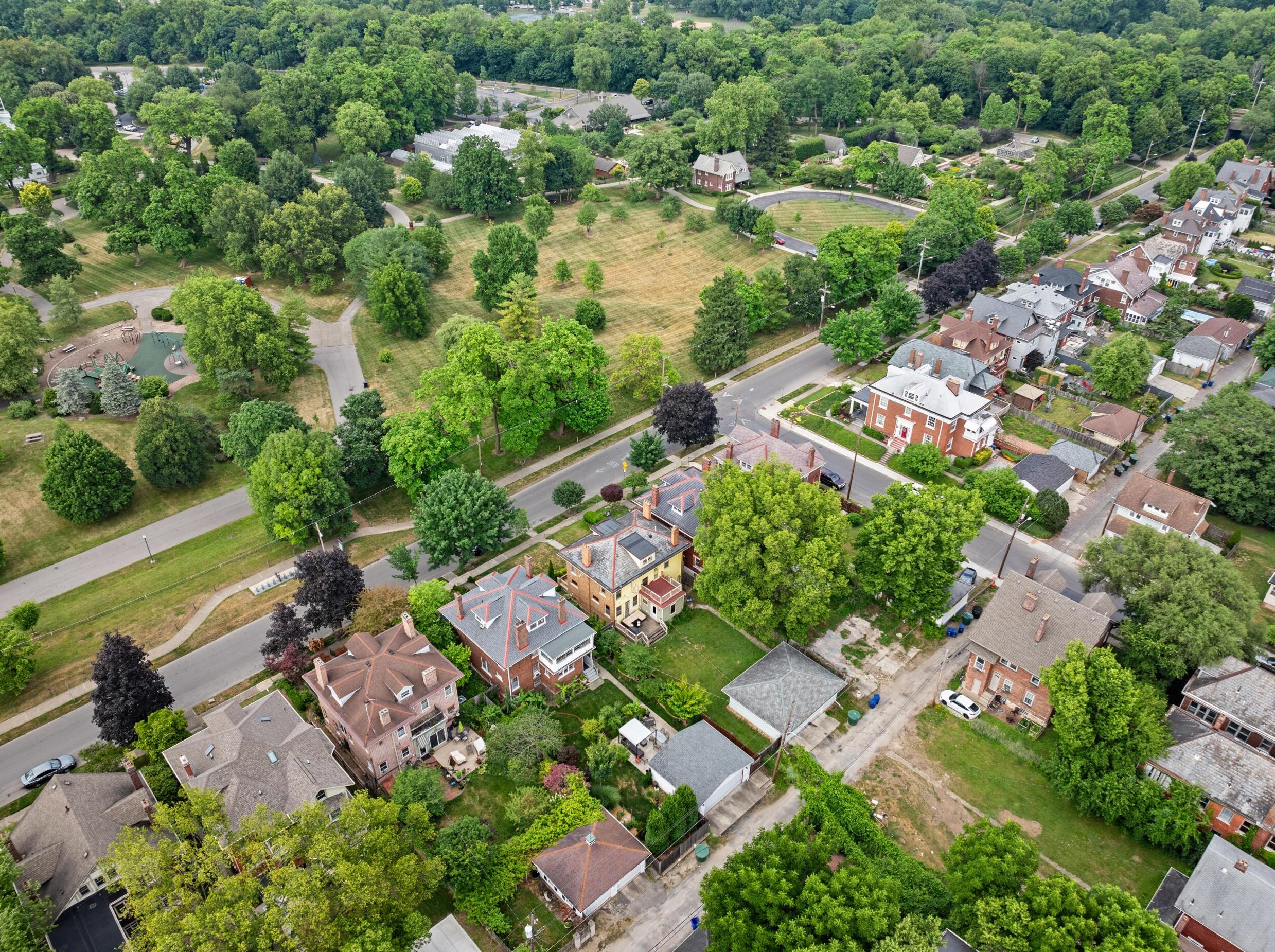 1775 Franklin Park, Columbus OH  43205-2217 exterior