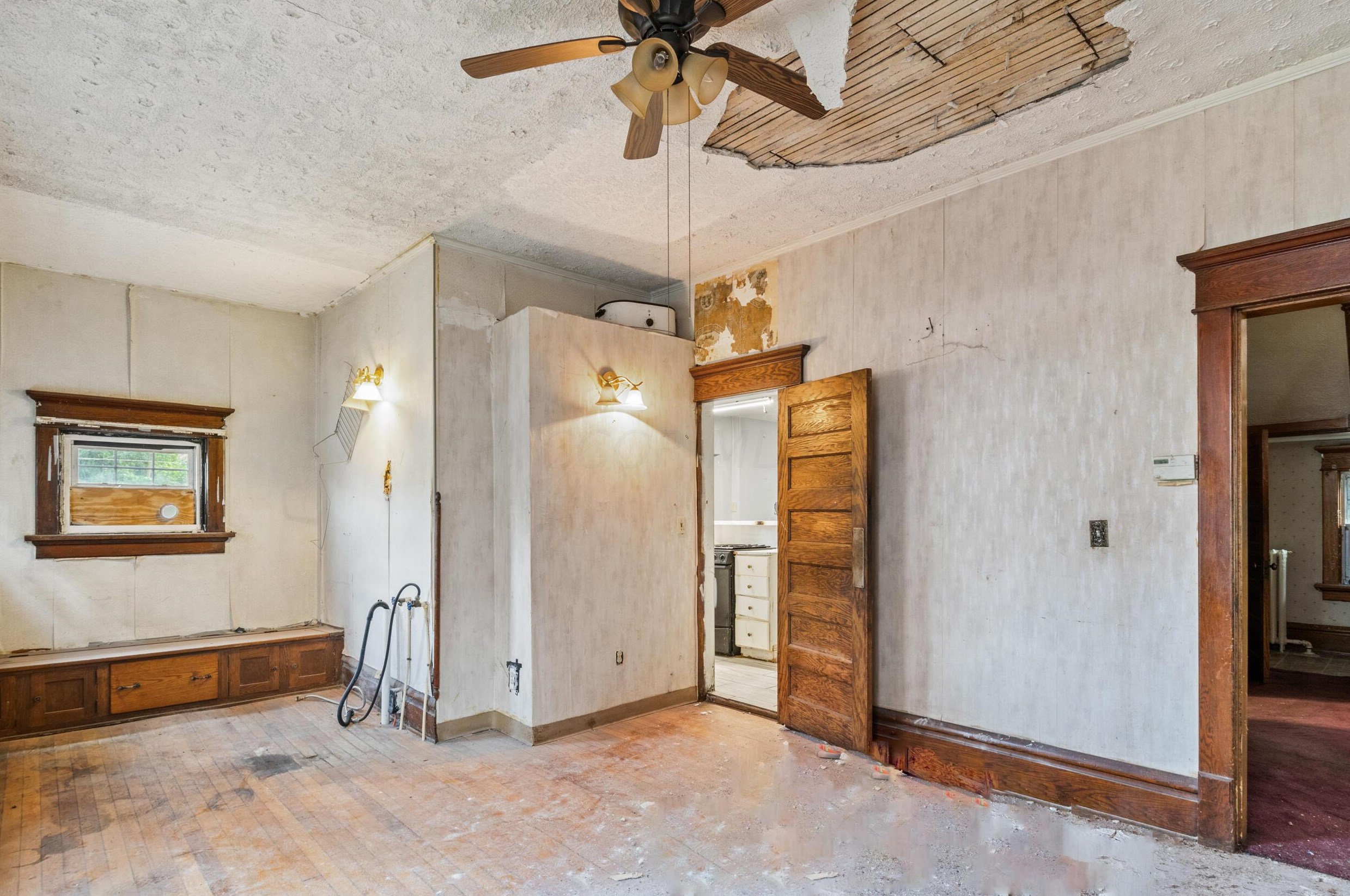 1775 Franklin Park, Columbus OH  43205-2217 exterior