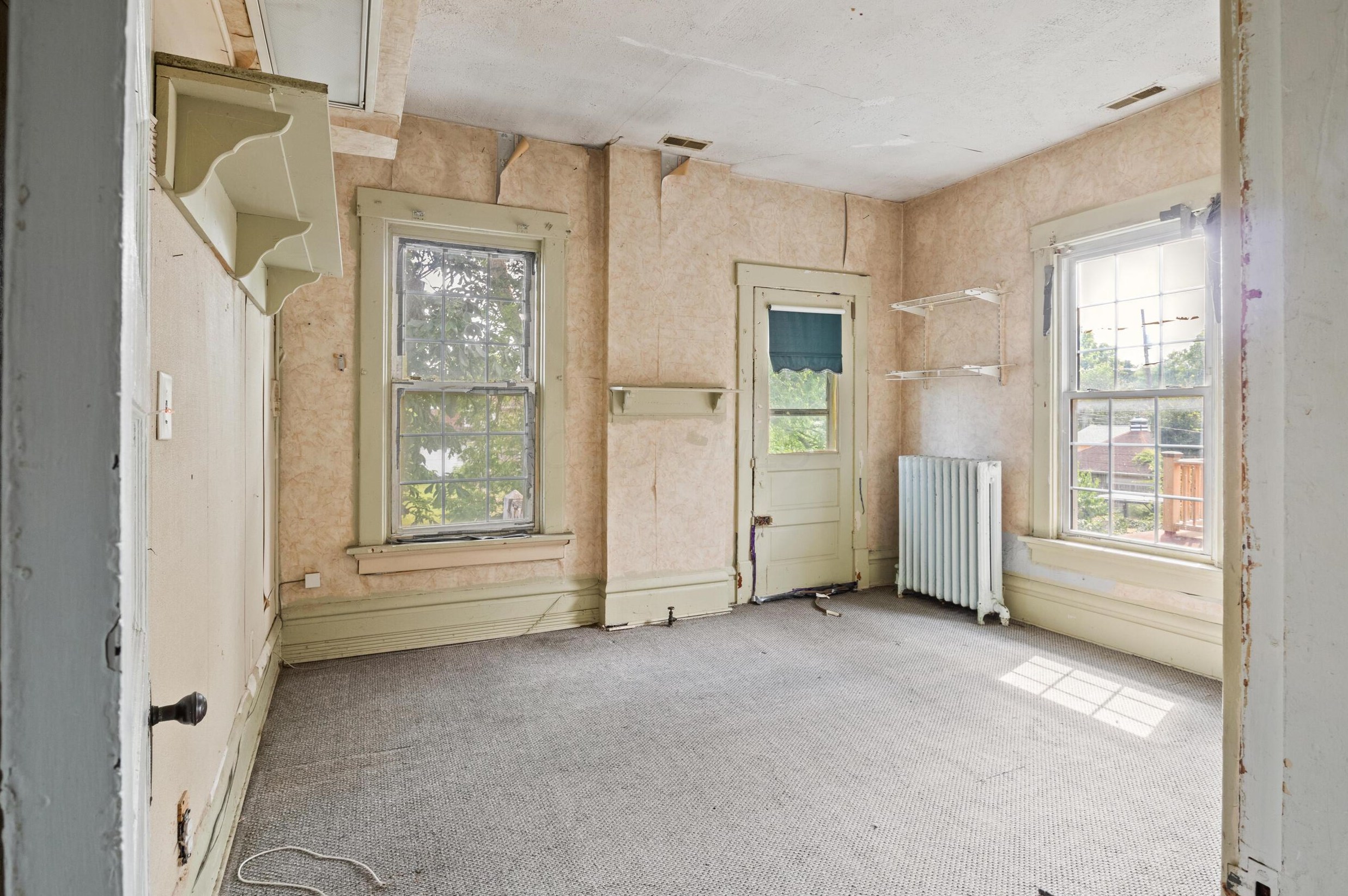 1775 Franklin Park, Columbus OH  43205-2217 exterior