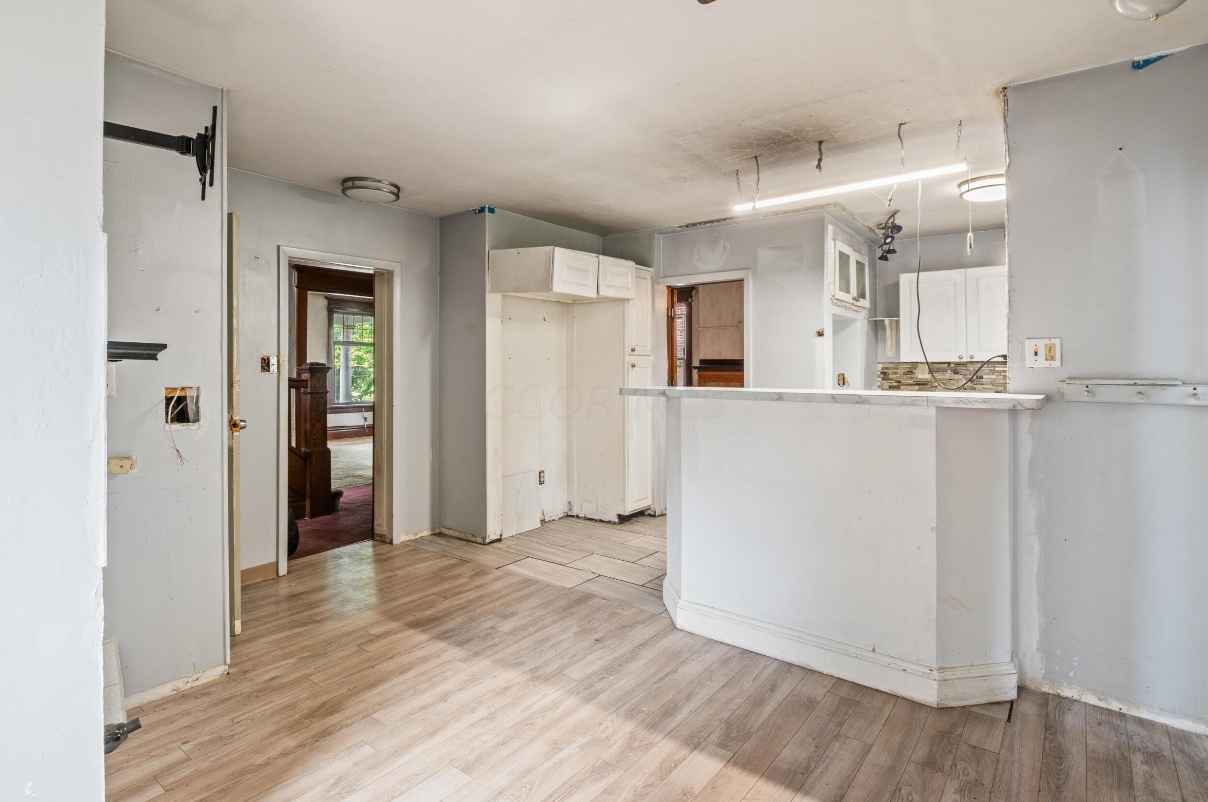 1775 Franklin Park, Columbus OH  43205-2217 exterior