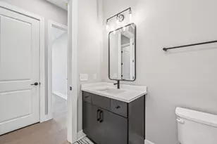 270 Dickenson St, Columbus, OH 43215 - Photo 27