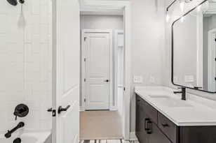 270 Dickenson St, Columbus, OH 43215 - Photo 29