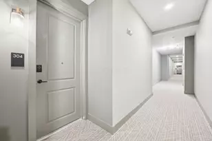 270 Dickenson St, Columbus, OH 43215 - Photo 25