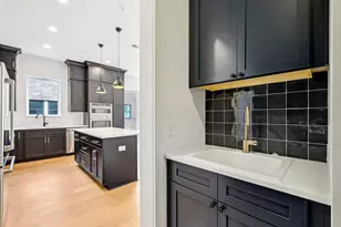 270 Dickenson St, Columbus, OH 43215 - Photo 13