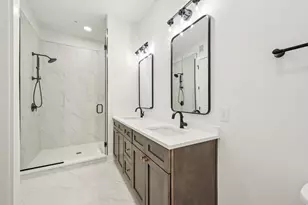 270 Dickenson St, Columbus, OH 43215 - Photo 19