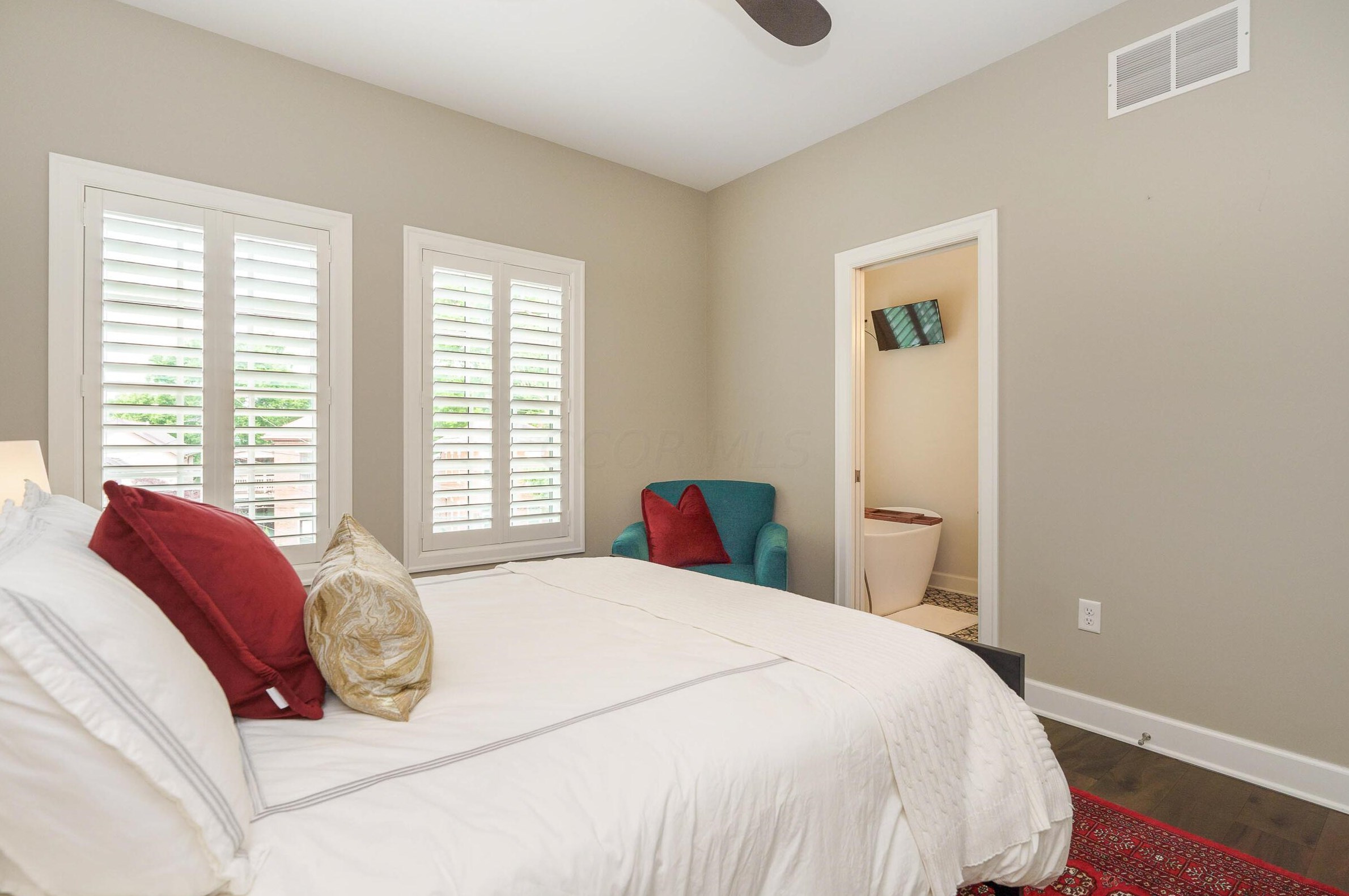 890 Front St, Columbus OH  43206-2521 exterior