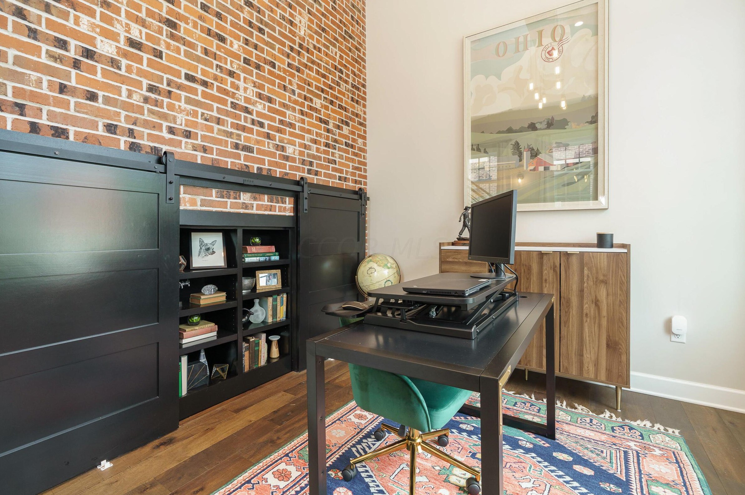 890 Front St, Columbus OH  43206-2521 exterior