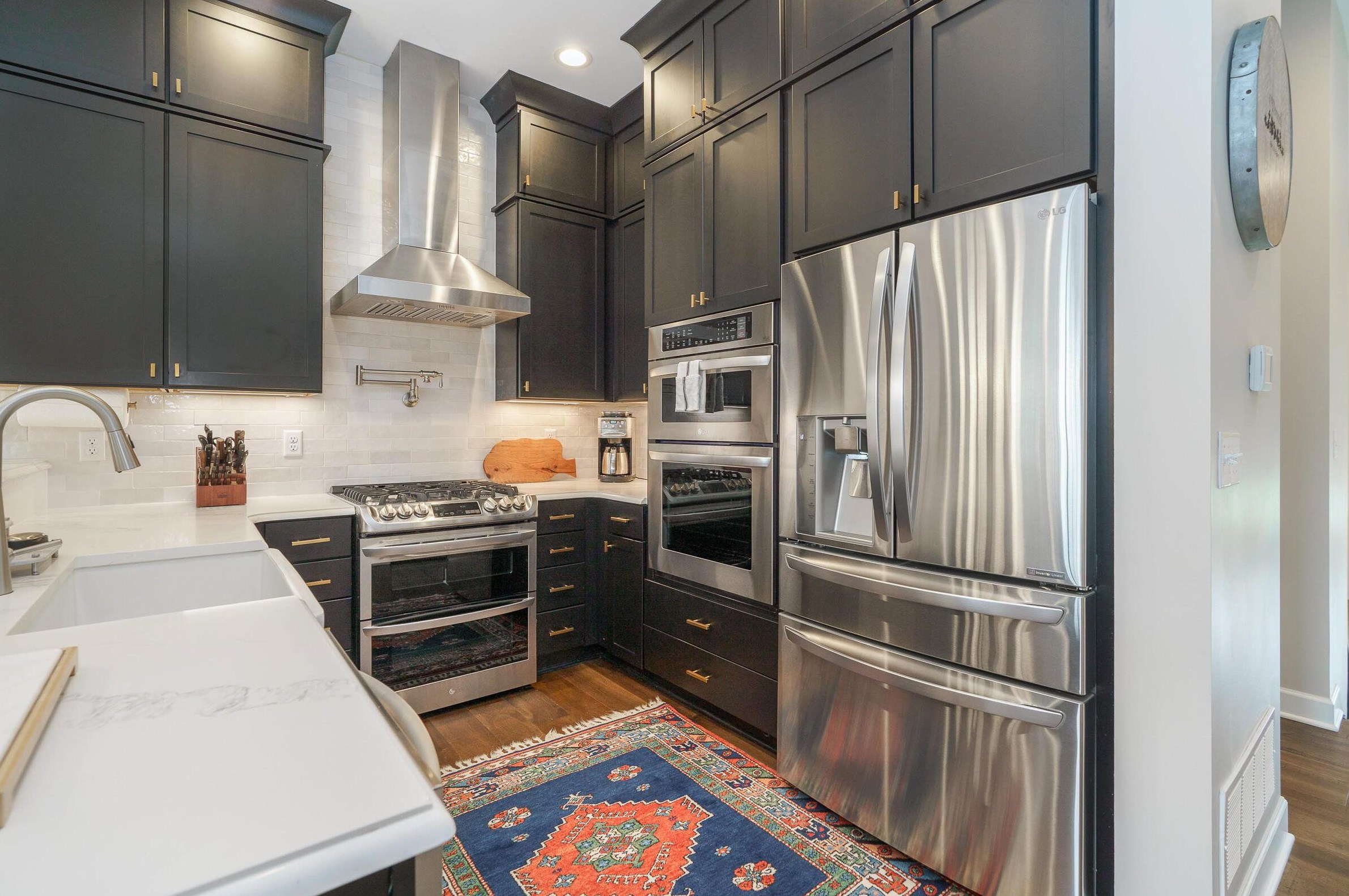 890 Front St, Columbus OH  43206-2521 exterior