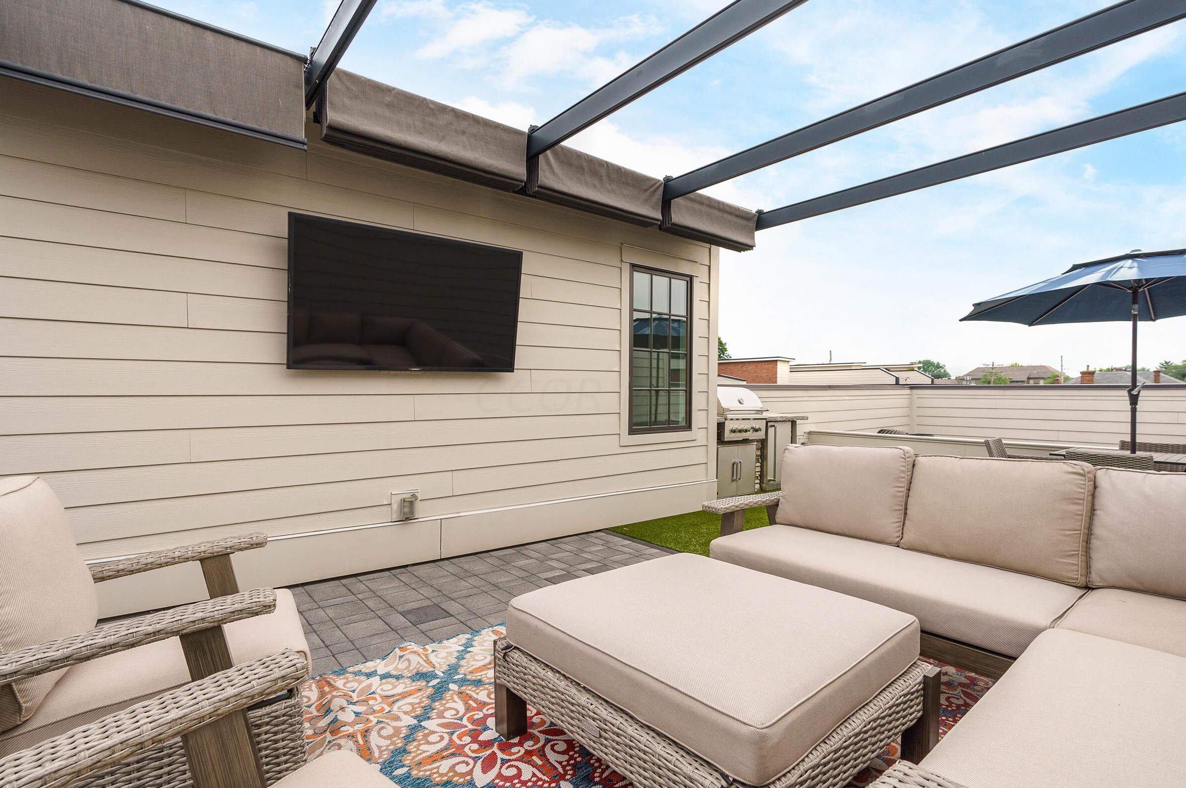 890 Front St, Columbus OH  43206-2521 exterior