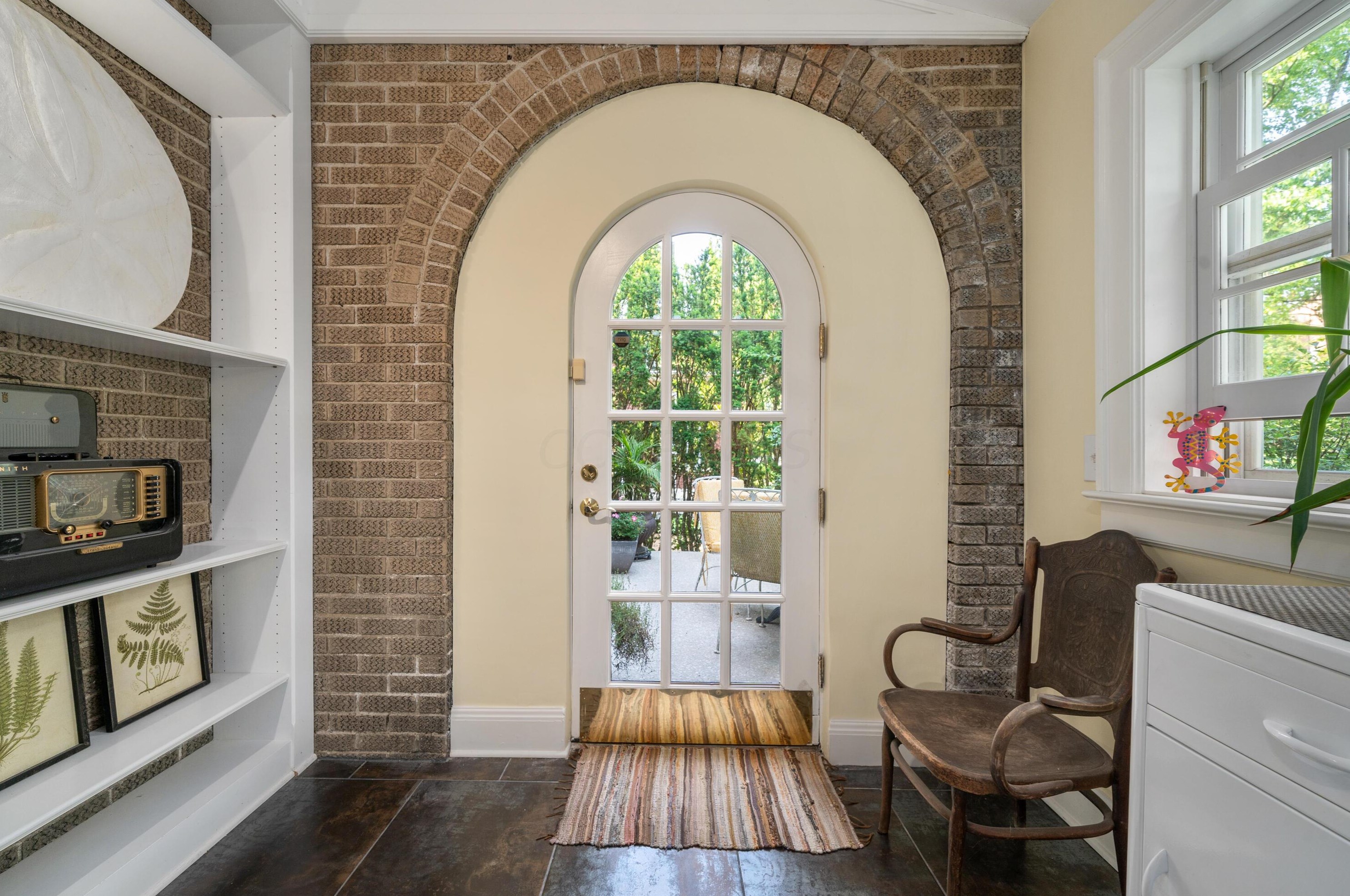 464 Parkview Ave, Columbus OH  43209-1011 exterior