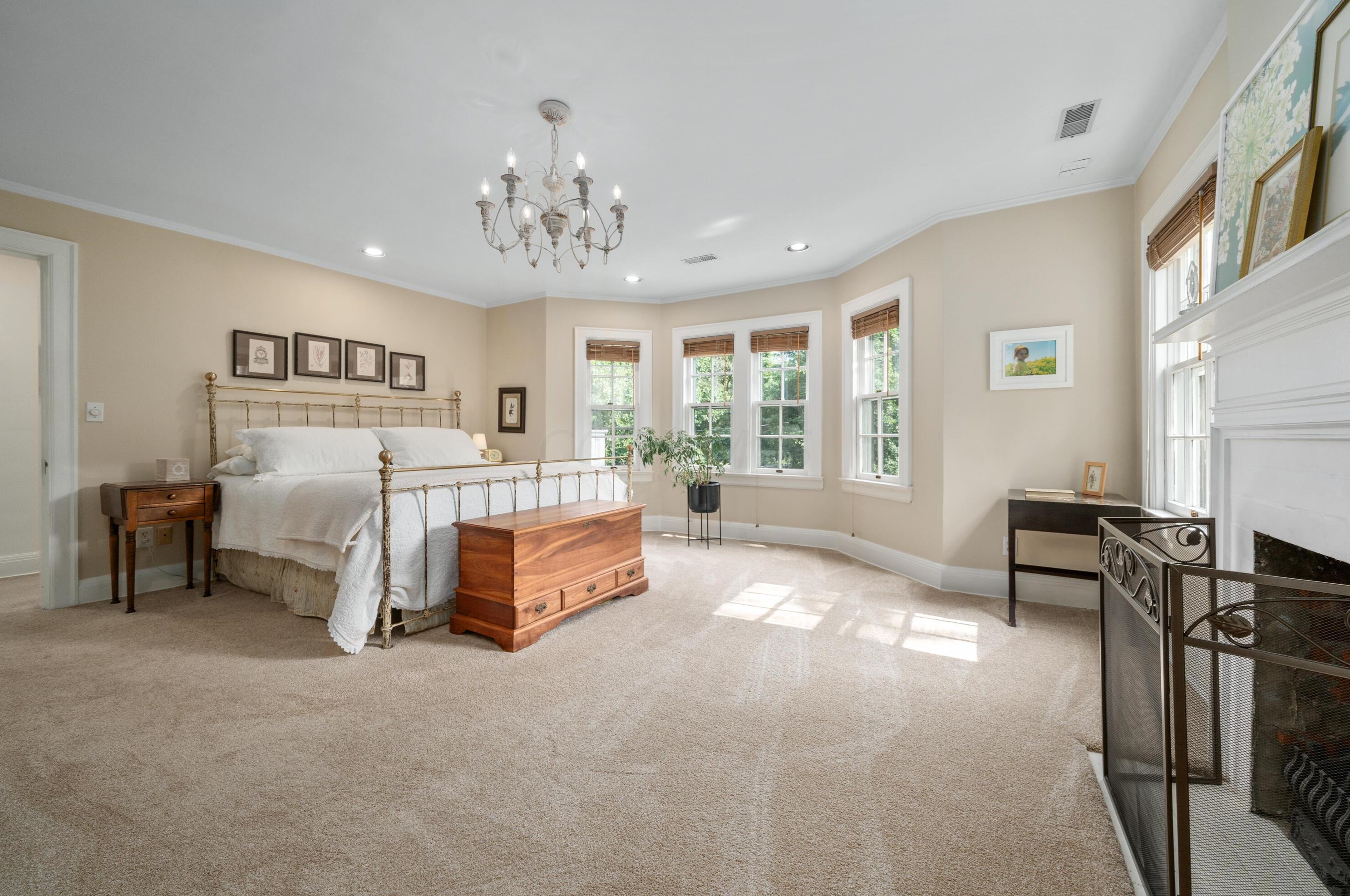 464 Parkview Ave, Columbus OH  43209-1011 exterior