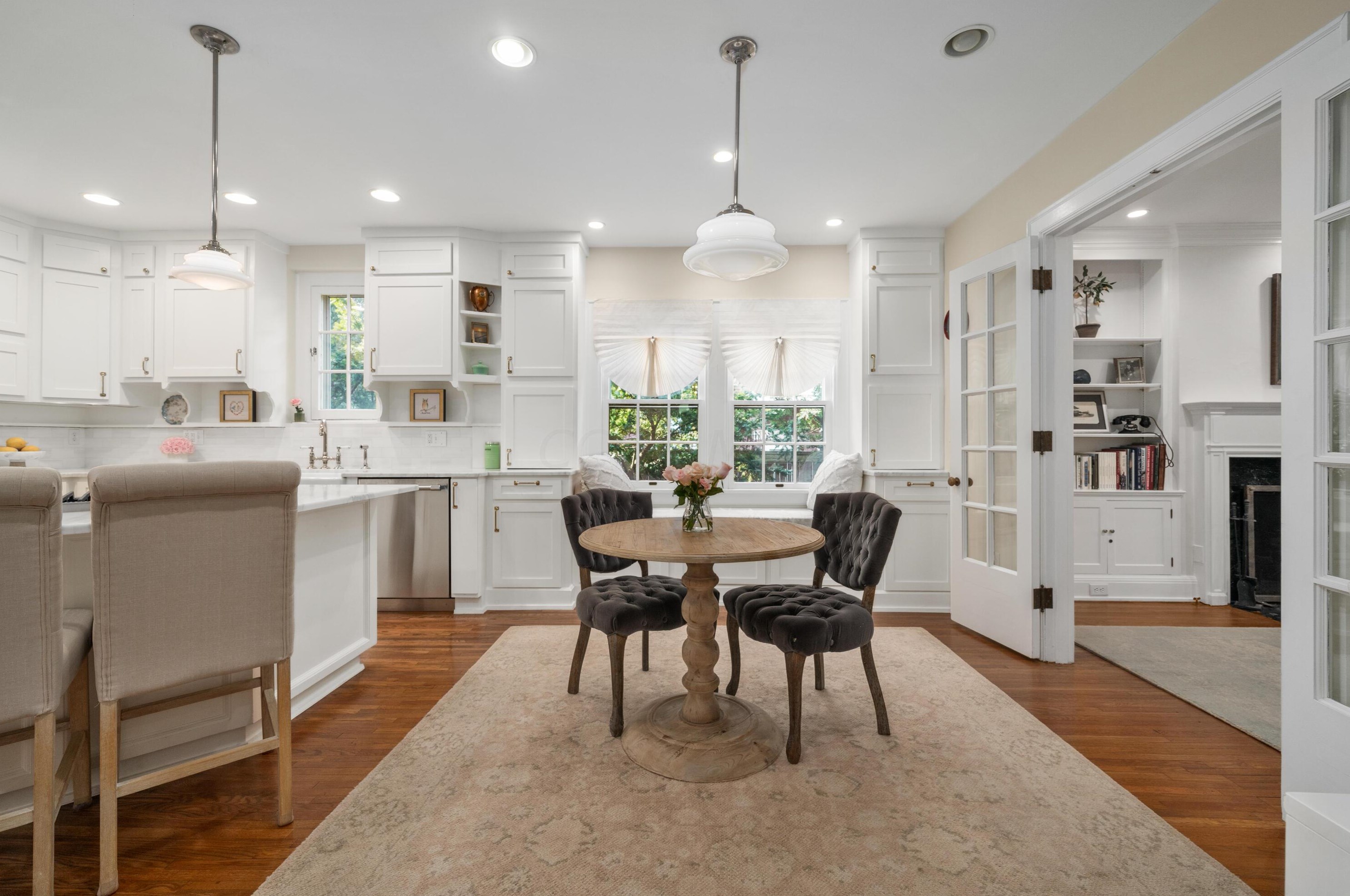 464 Parkview Ave, Columbus OH  43209-1011 exterior