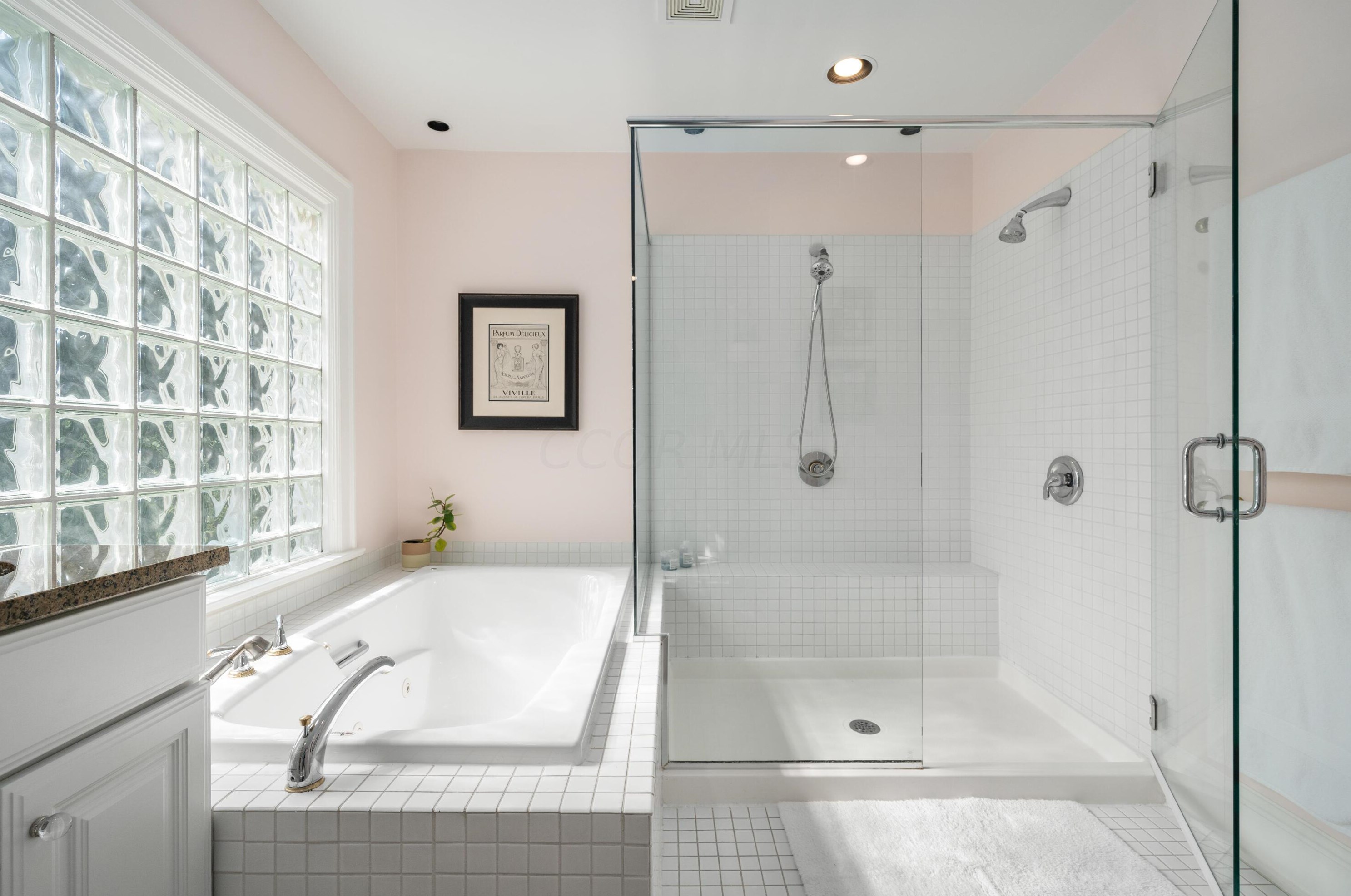 464 Parkview Ave, Columbus OH  43209-1011 exterior