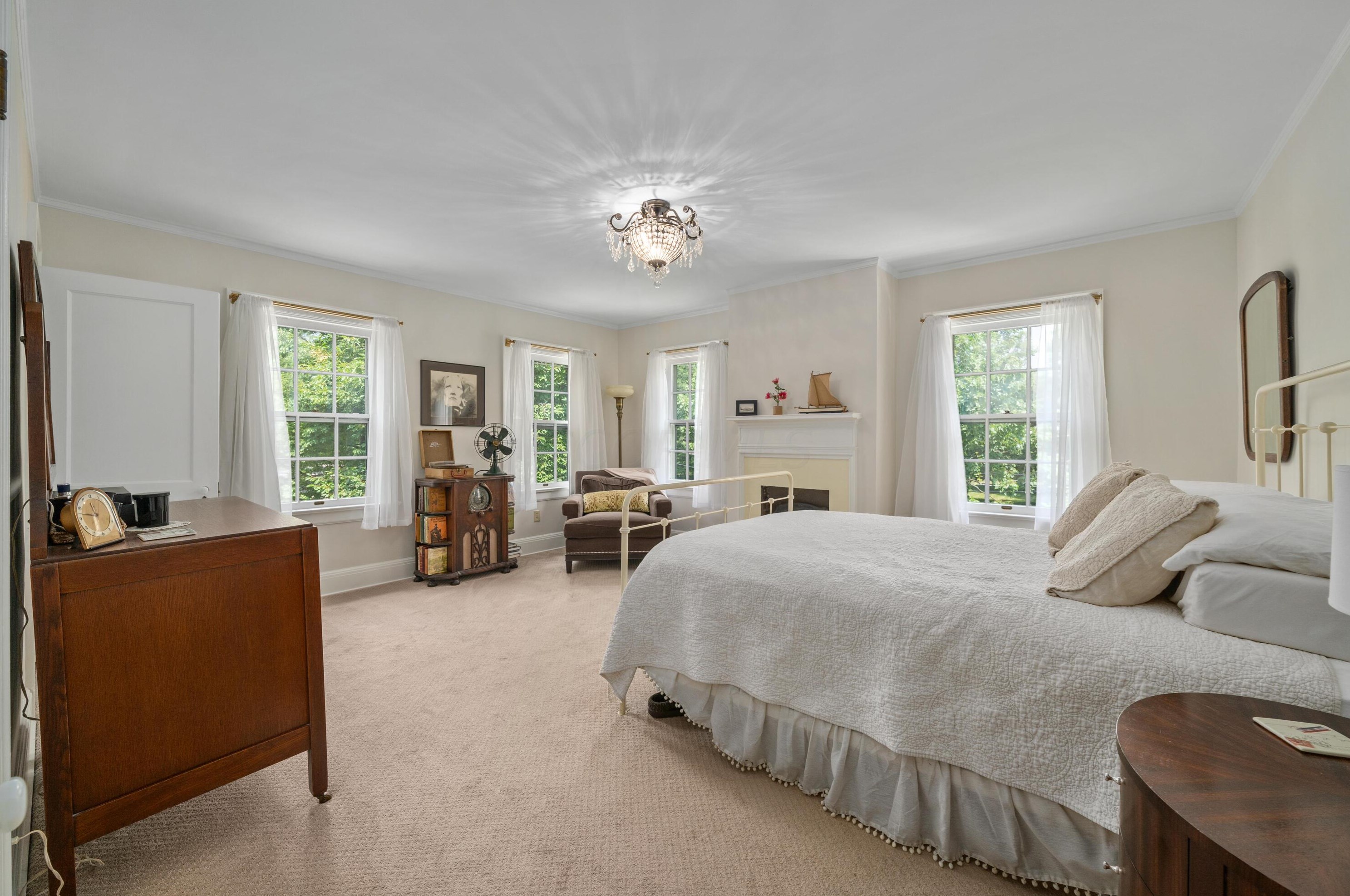 464 Parkview Ave, Columbus OH  43209-1011 exterior