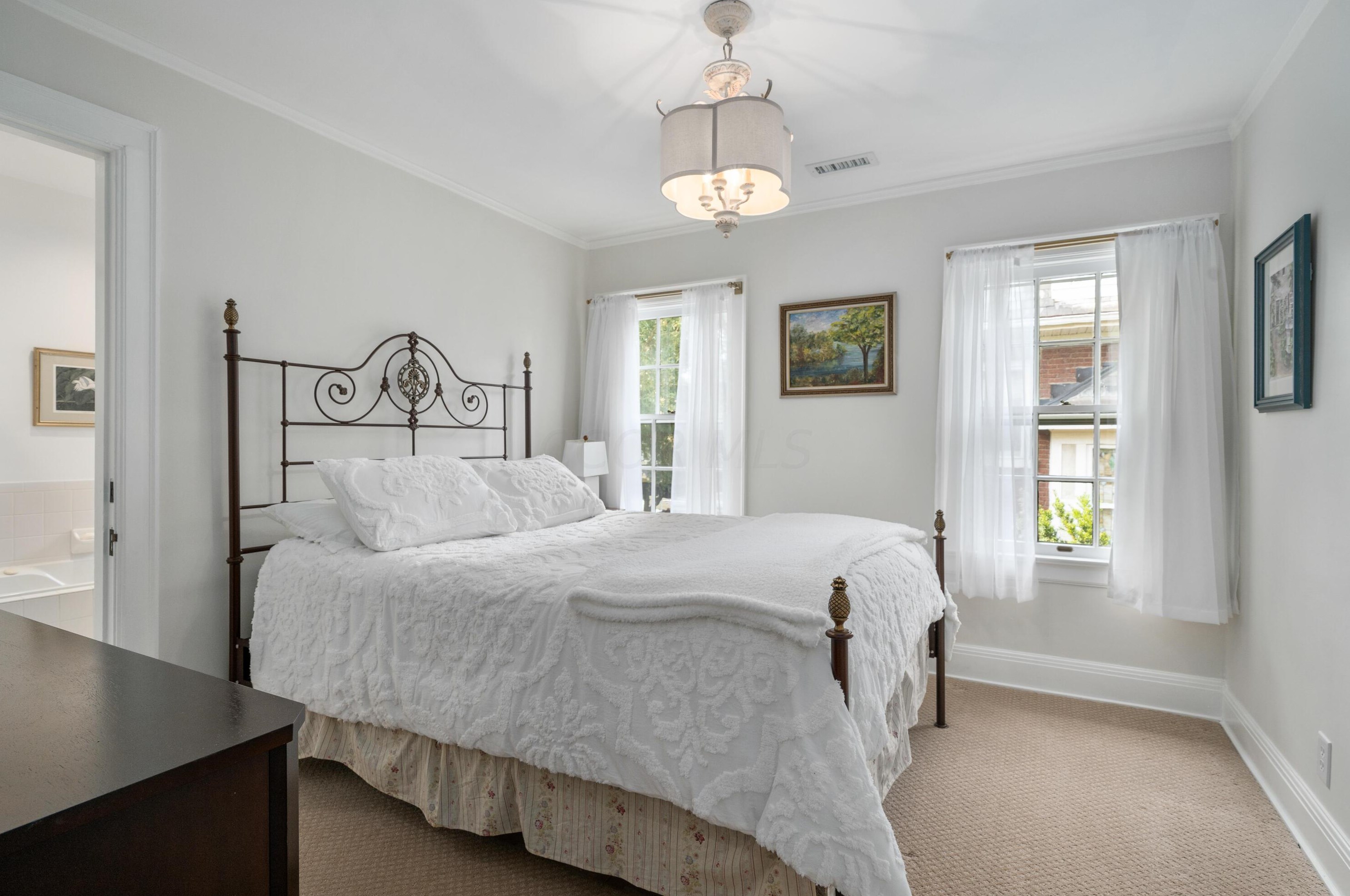 464 Parkview Ave, Columbus OH  43209-1011 exterior