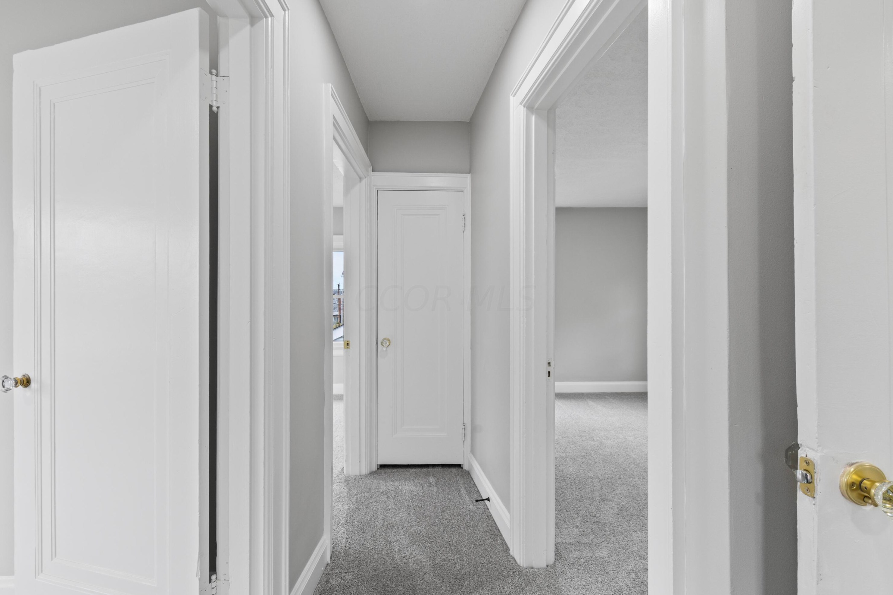 1753 Lockbourne Rd, Columbus OH 43207-1447 exterior