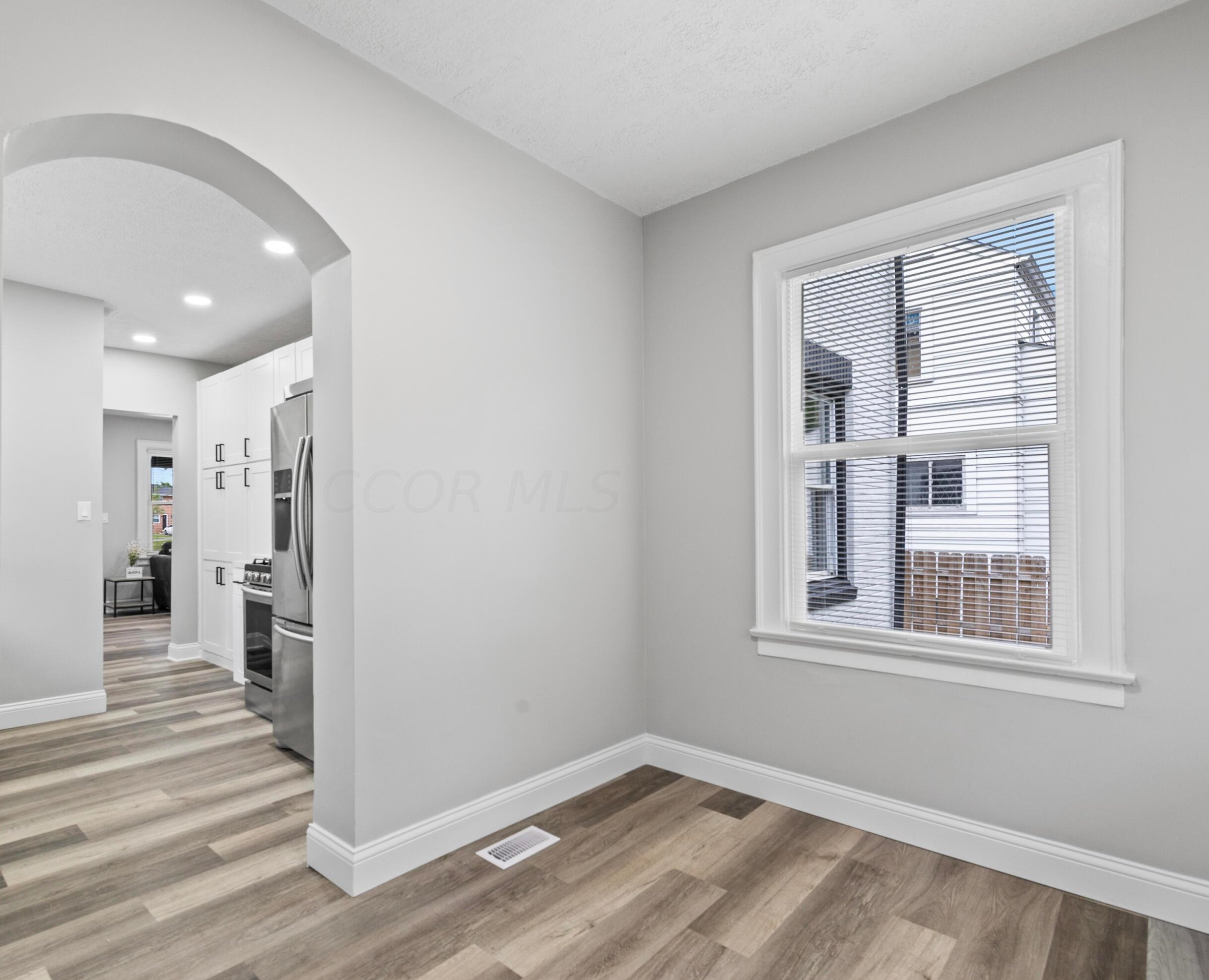 1753 Lockbourne Rd, Columbus OH 43207-1447 exterior