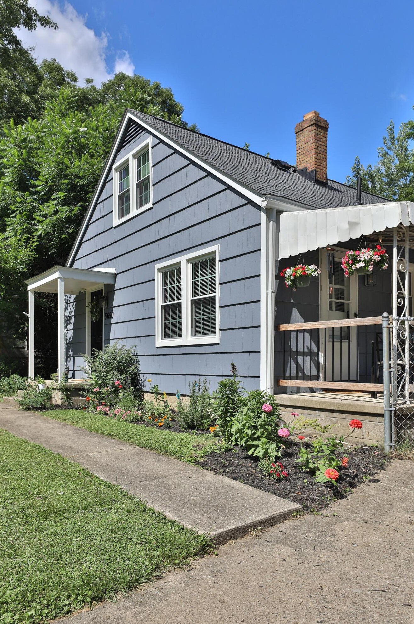 5690 Indianola Ave, Columbus OH 43085-3706 exterior