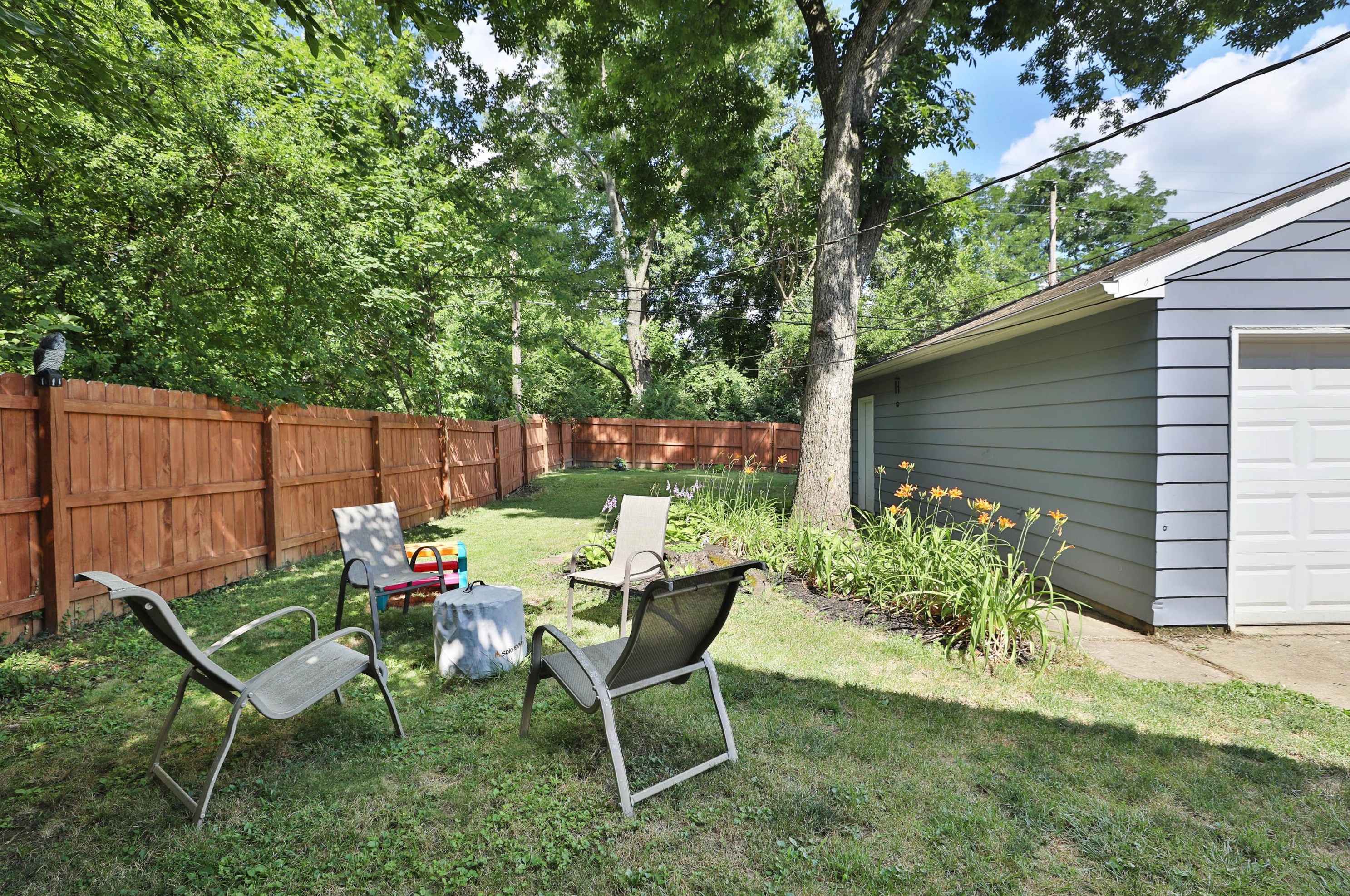 5690 Indianola Ave, Columbus OH 43085-3706 exterior