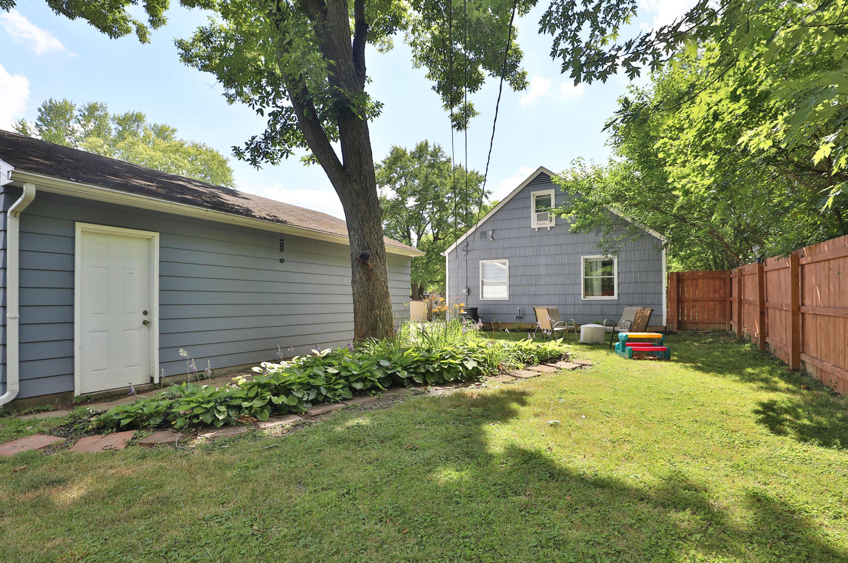 5690 Indianola Ave, Columbus OH 43085-3706 exterior