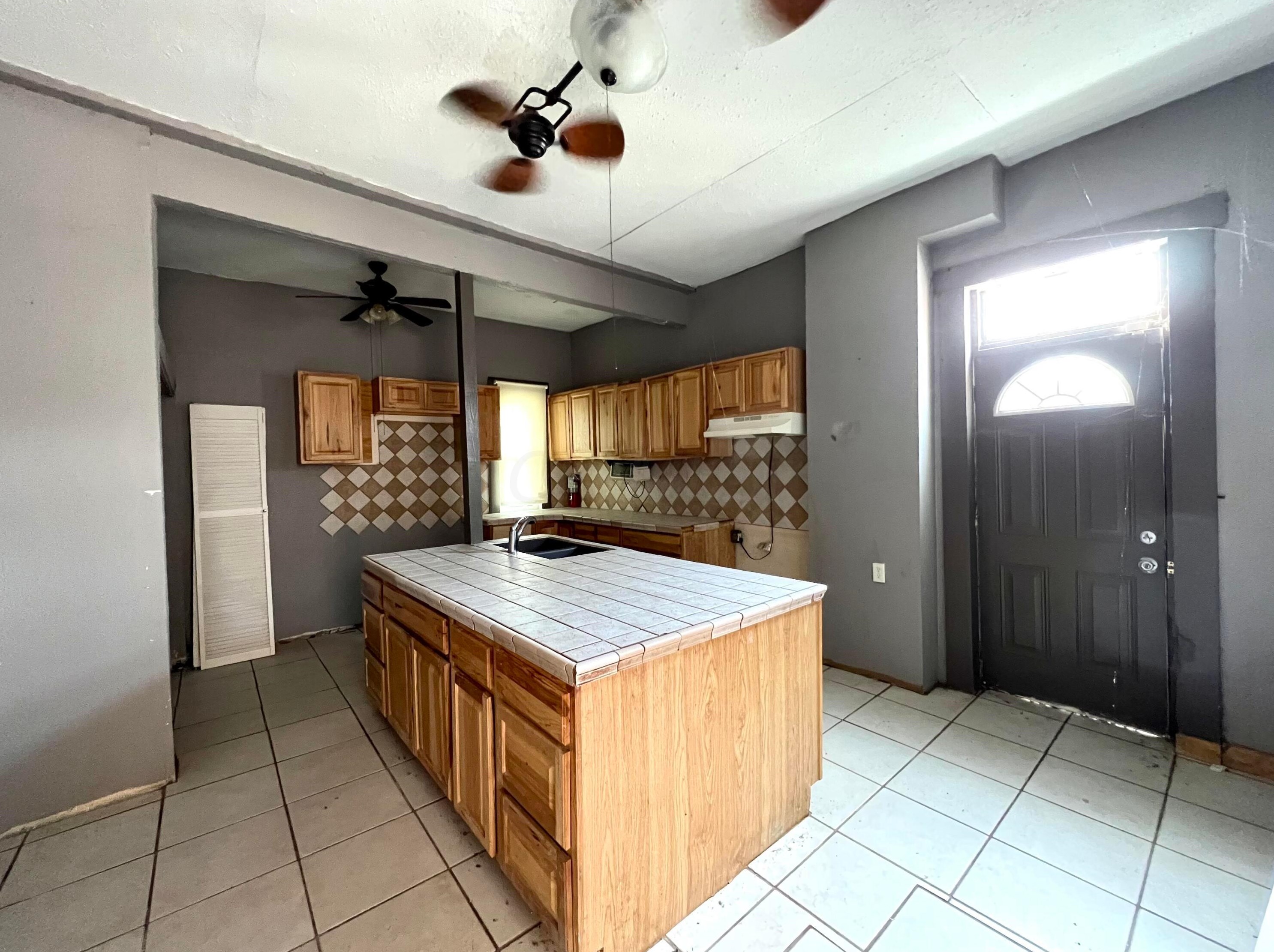 79 21, Columbus OH 43203-1552 exterior