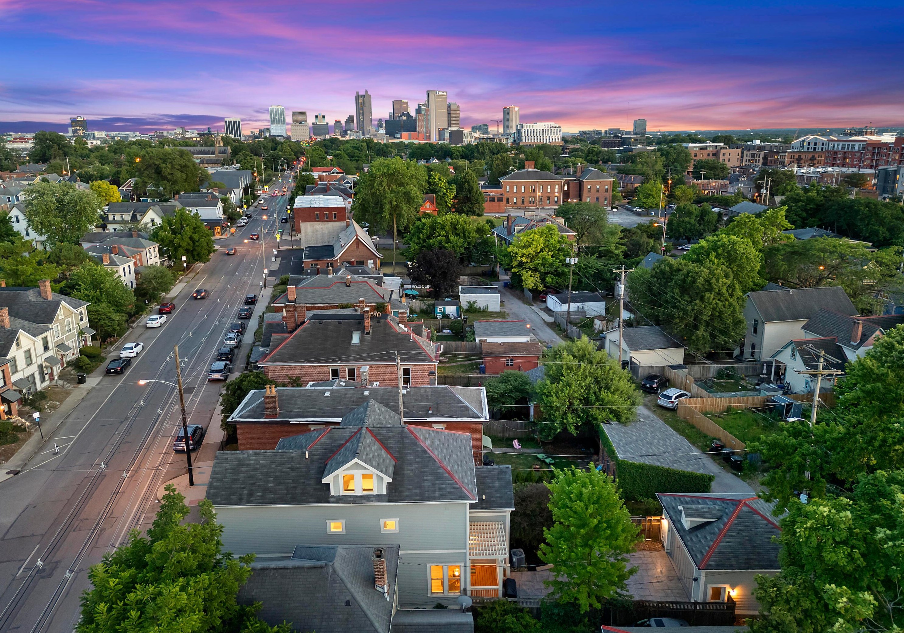 1085 Smt St, Columbus OH 43201-4518 exterior