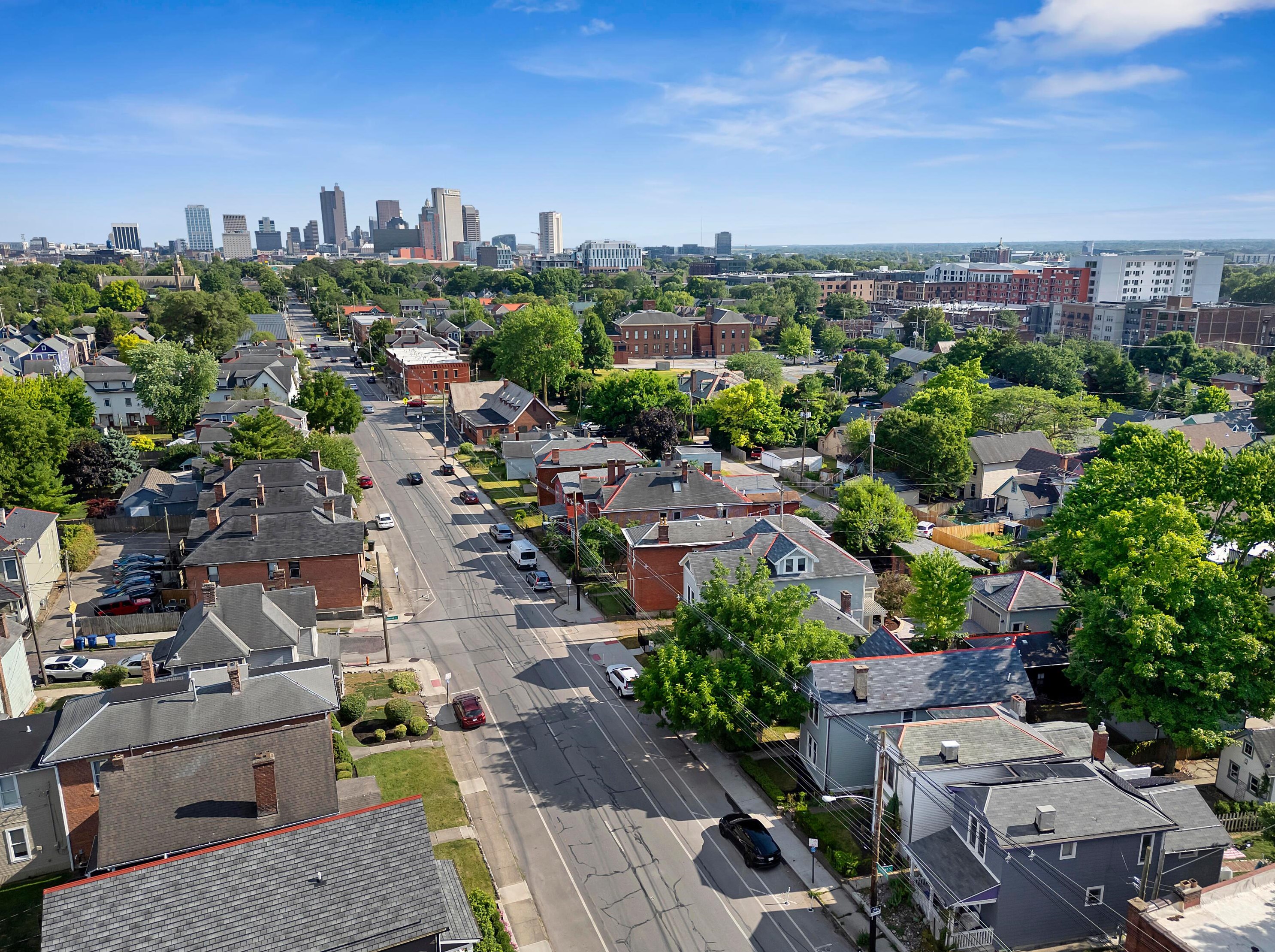 1085 Smt St, Columbus OH 43201-4518 exterior